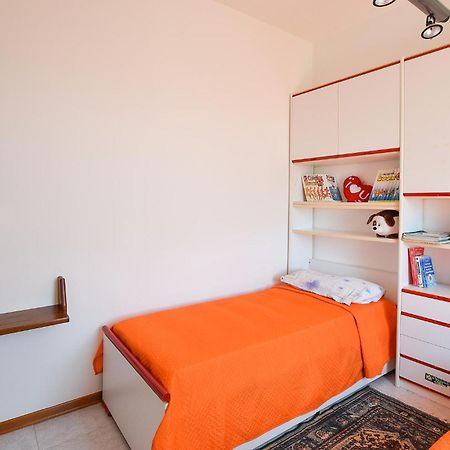 2 Bedroom Cozy Apartment In Градо Экстерьер фото